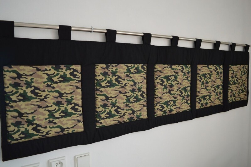 Velký kapsář na zeď 200x50 cm černá Maskáč
