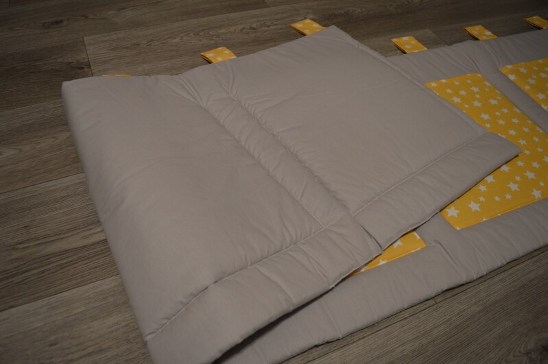 Kapsář za postel 200 x 50 cm šedá, žlutá Hvězdička