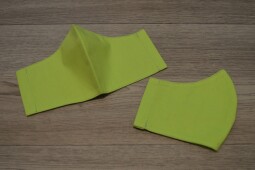 Dětská tvarovaná rouška na gumičky zelená - dvě velikosti
