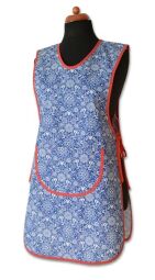 Dámská bavlněná zástěra přes hlavu safírově modrá Folklor