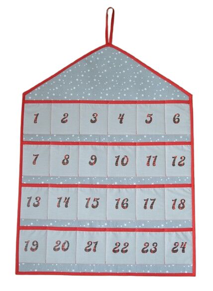 Závěsný textilní adventní kalendář