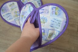 Kuchyňská chňapka srdce Levandule 2 ks