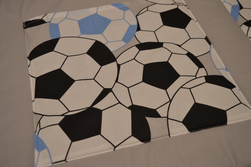 Velký kapsář na zeď 200x50 cm - světle šedá Fotbal