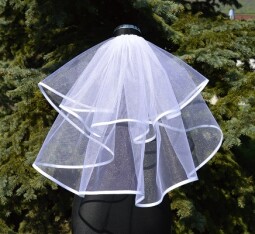 Svatební závoj vrstvený lemovaný 50 cm - bílá