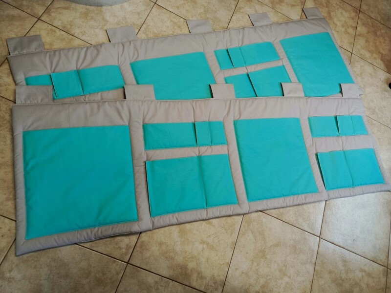 Kapsář na zeď šedá/mentol 2 ks ZAKÁZKA