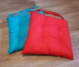 Červený a tyrkysový podsedák ZAKÁZKA