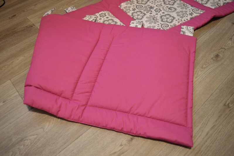 Kapsář na zeď za postel 200 x 50 cm fuchsiová Krajka