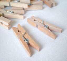 Dřevěný mini kolíček 