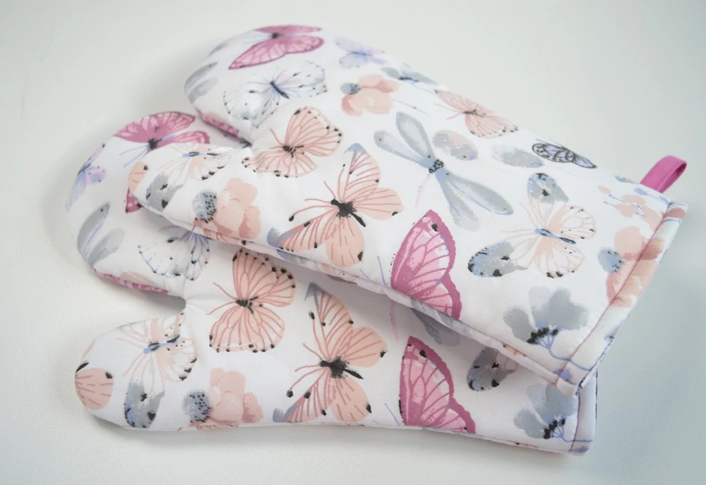Kuchyňská rukavice Motýli na bílé 2 ks